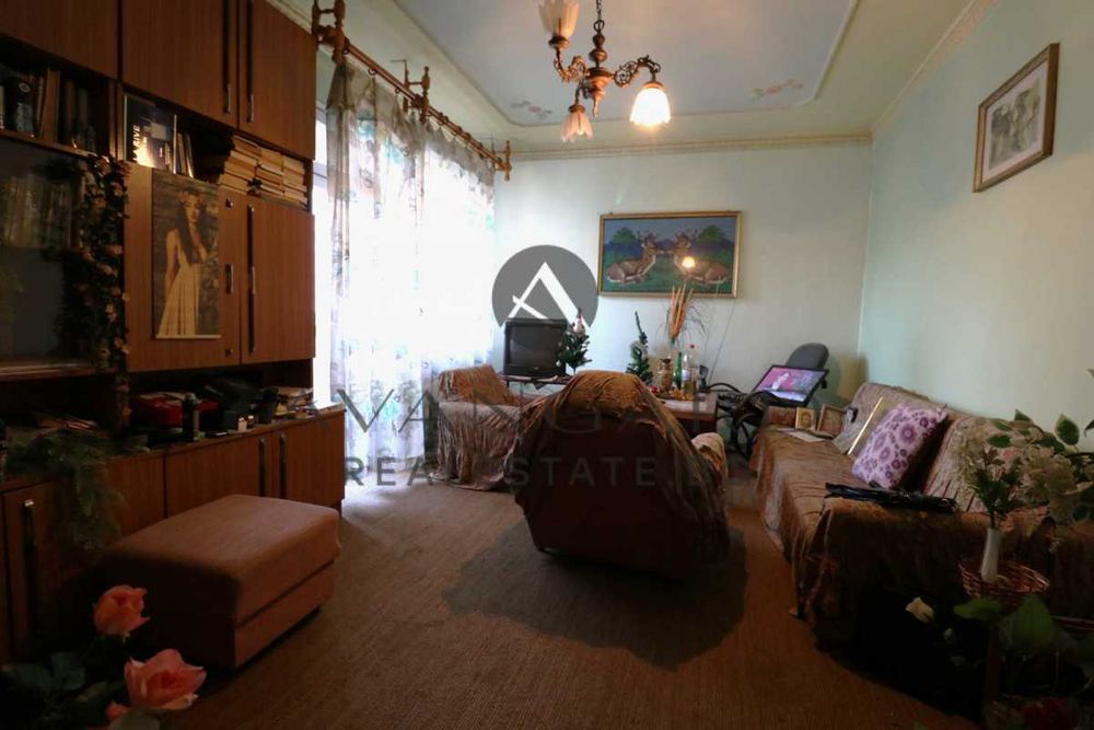 Продава се Многостаен апартамент в Пловдив, Изгрев - 101 кв.м за 1139 €/кв.м - Снимка #1