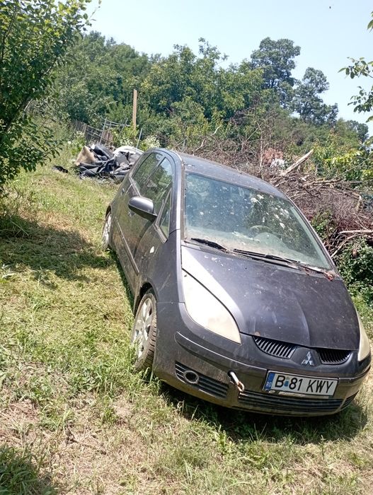 Vând Mitsubishi Colt pentru piese / proiect