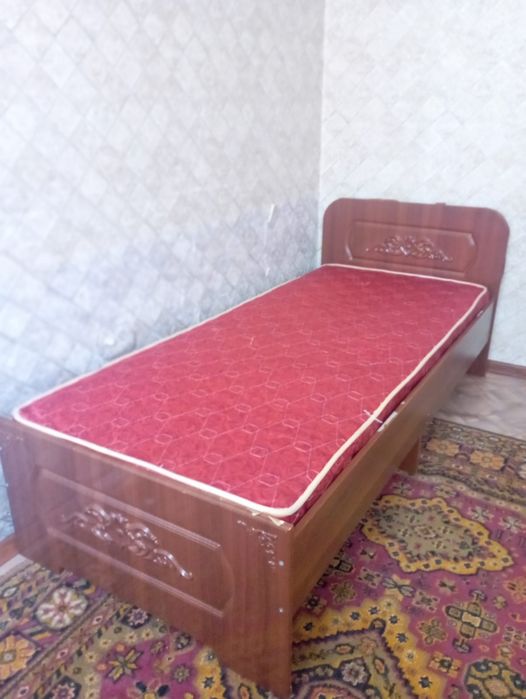 Продам кровать все вопросы пишите