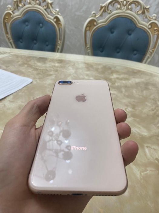 Айфон 8 плюс продам