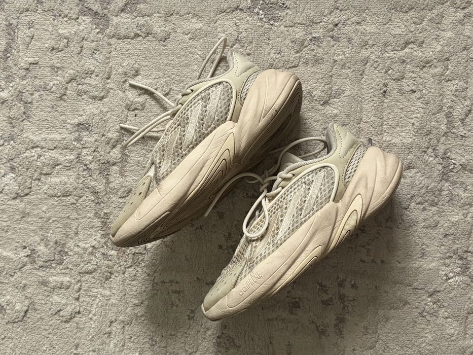 Кроссовки adidas Ozelia 'Savanna