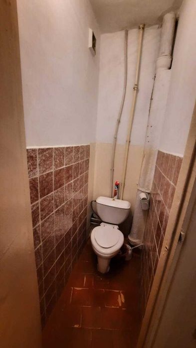 продам 4 ком квартиру срочно Р-он  УЮТ
