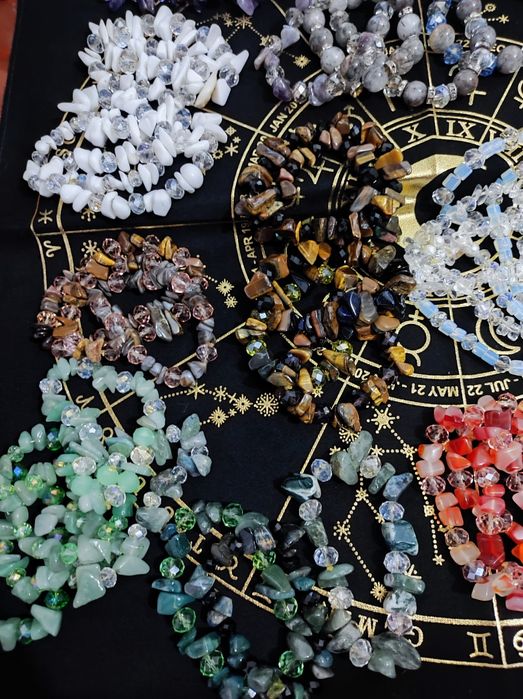 Браслеты из натуральных камней.