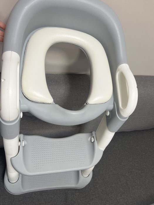 Седалка за тоалетна със стълба