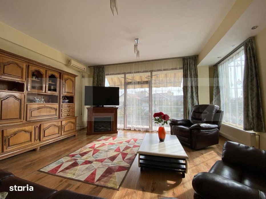 Casa de vanzare, 295 mp, zona Central