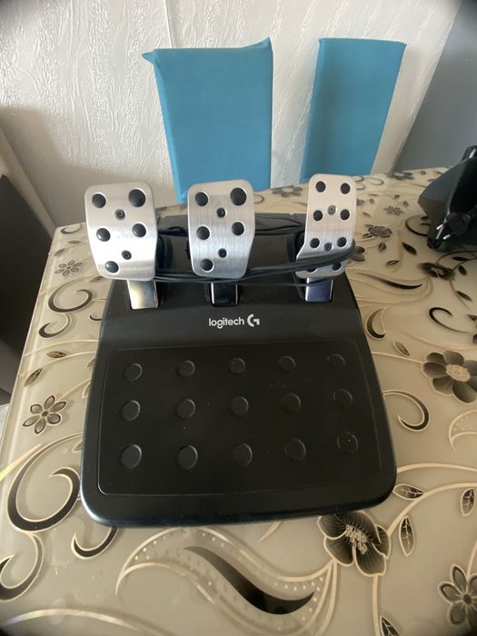 Волана е във много добро състояние и е използван много малко време