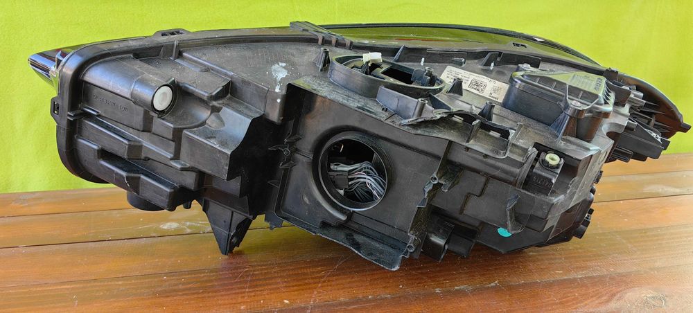 Фар за BMW 1 F40 Full Adaptive LED / БМВ 1 Ф40 адаптив лед