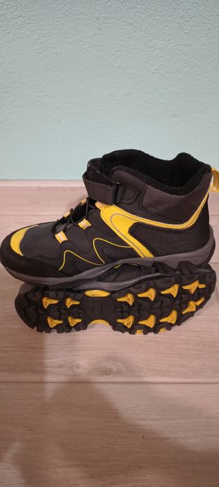 Зимни обувки за момче