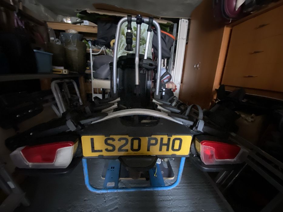 Thule  velocompact Suport pentru 3 biciclete Rabatabil prindereCarlig