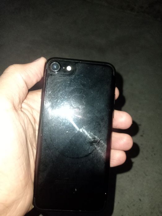 Iphone 7 sotiladi