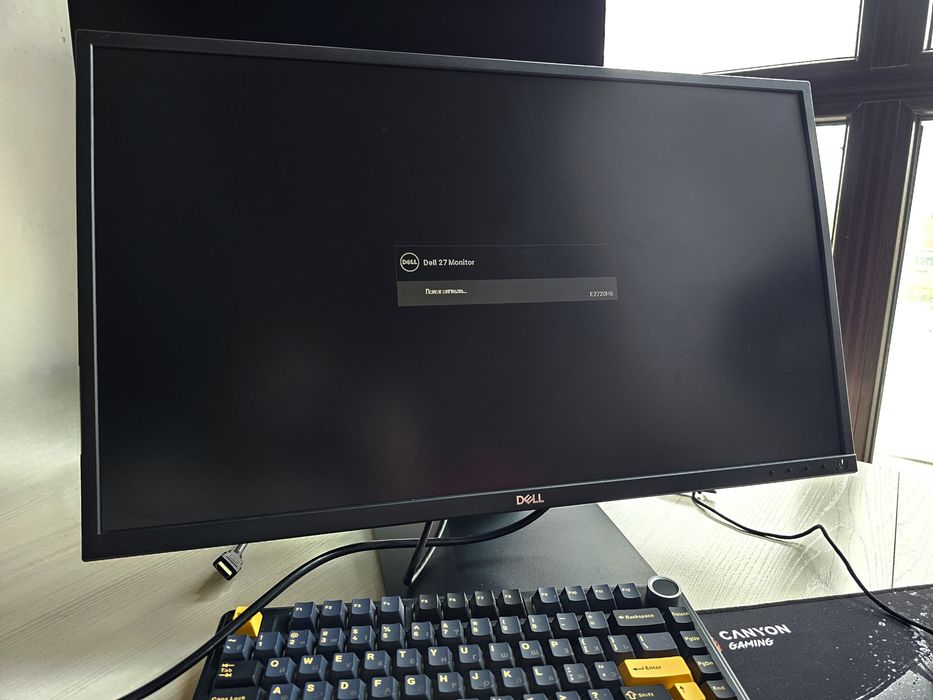 Монитор DELL 27" дюйм IPS