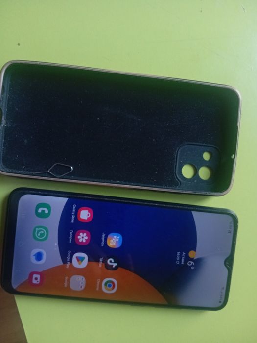 Продам galaxy A03 samsung. 64gb озу4gb в хорошем состояний