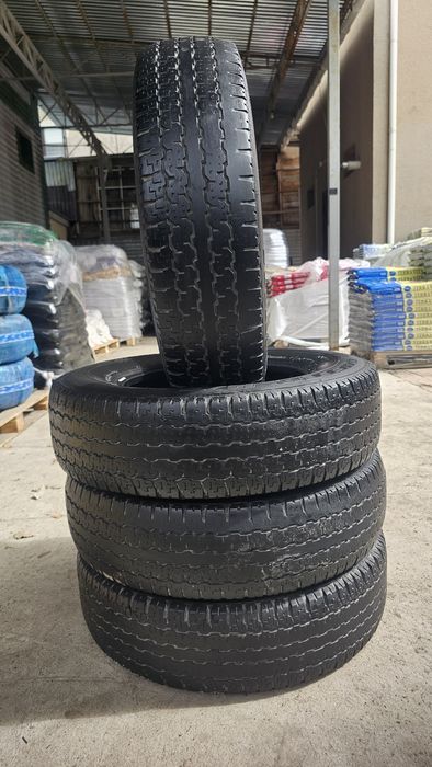 Продаю шины от машины / буу