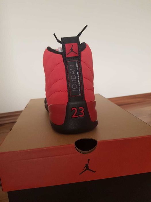 Jordan Retro 12 Reverse Flu Game