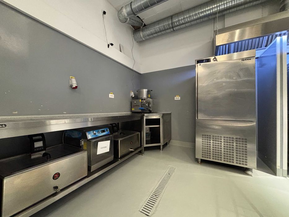 Preluare contract inchiriere spatiu productie alimentara tip catering