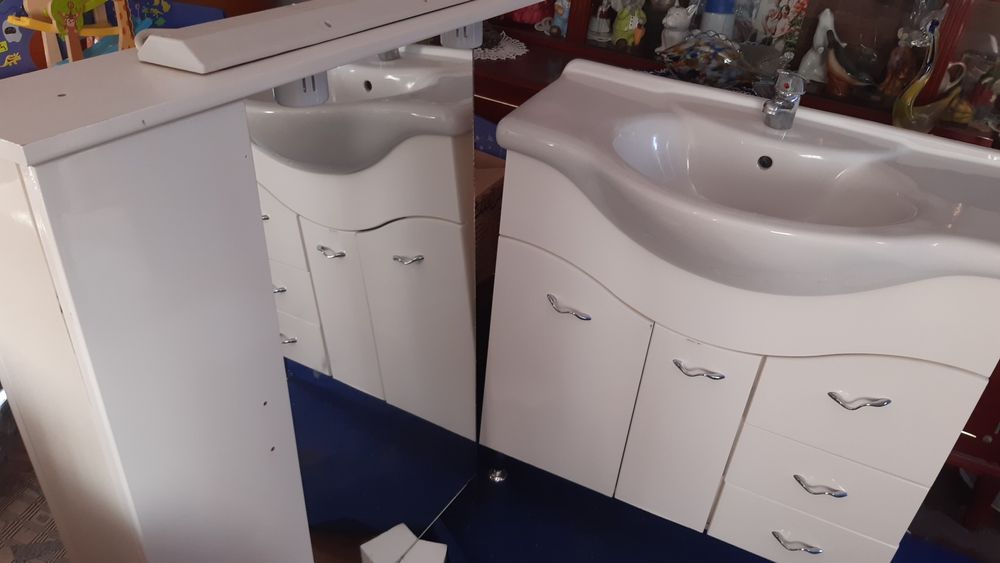 Mobilier baie folosit