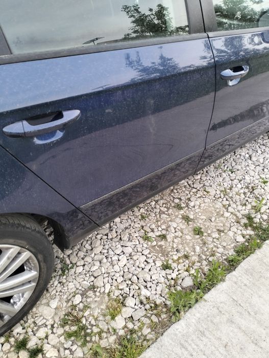 Bara fata capota aripa vw passat B6 2.0 tdi  bmm cutie dsg