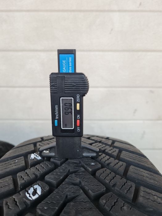 Зимни гуми 4 броя FALKEN EuroWinter HS01 SUV 225 65 R17 дот 1719