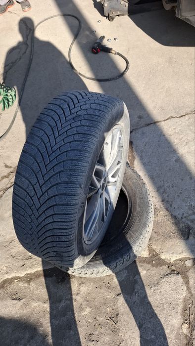 Зимни гуми Bridgestone 215/55/17