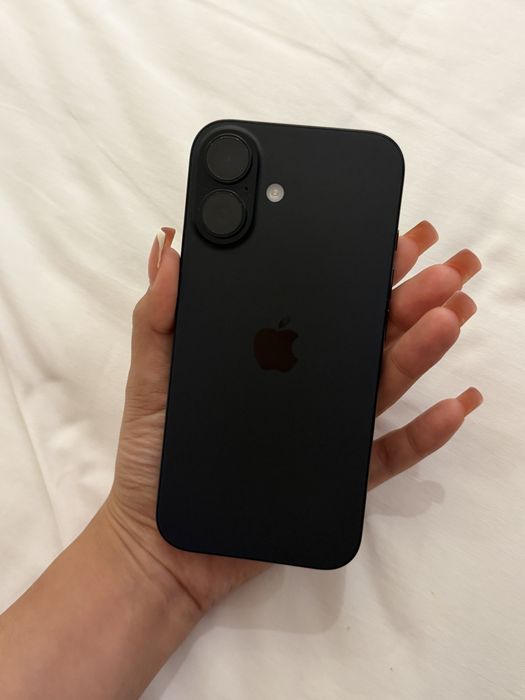 iPhone 16,128 gb