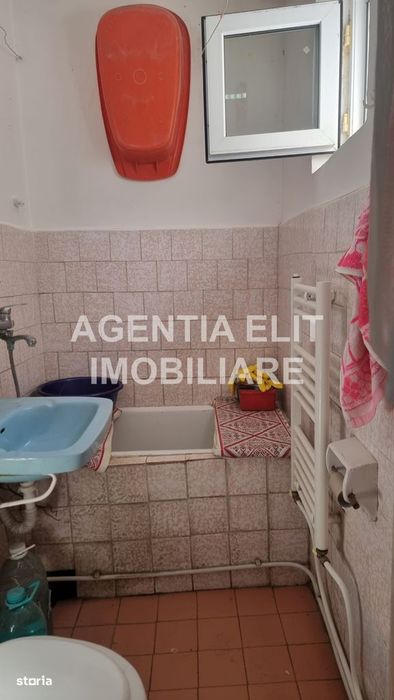 Apartament 3 camere, zona Colegiului Gheorghe Asachi