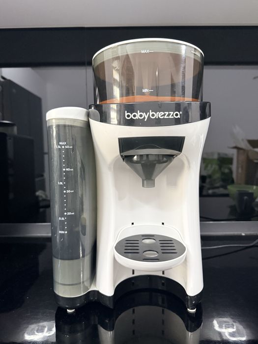 Baby Brezza Formula Pro Advanced – aparat preparare lapte praf