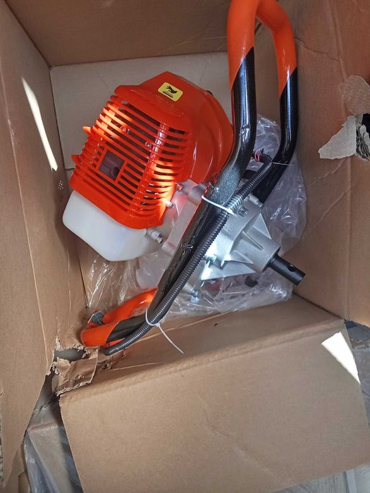 двигатели и ботуши за лодки и фрези; свредели