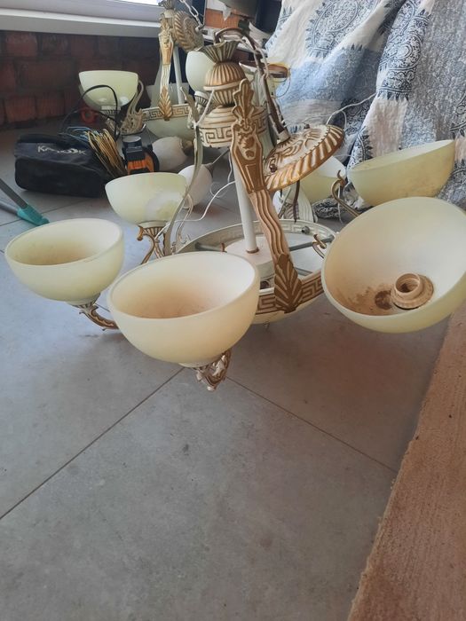 Люстры бесплатно, ещё два вместе сними