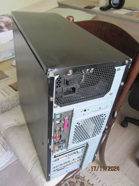 Настолен компютър - 164 GB хард диск