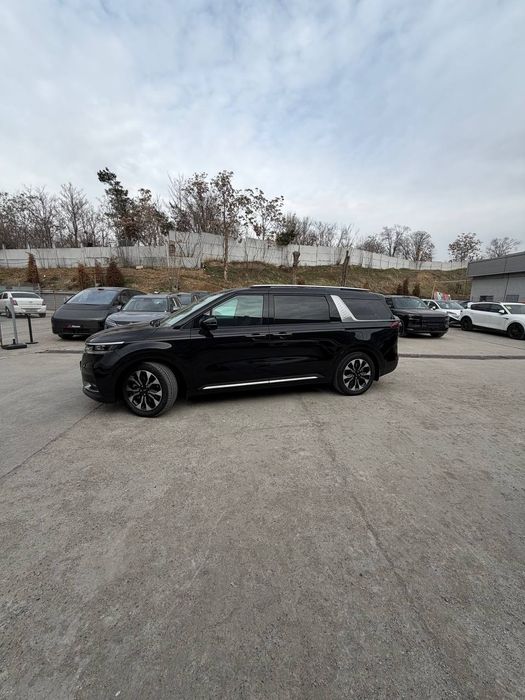 Kia Sorento 3.5 MPI. Minivenlarni kushandasi. Li 9 Denz N9 konkurenti.