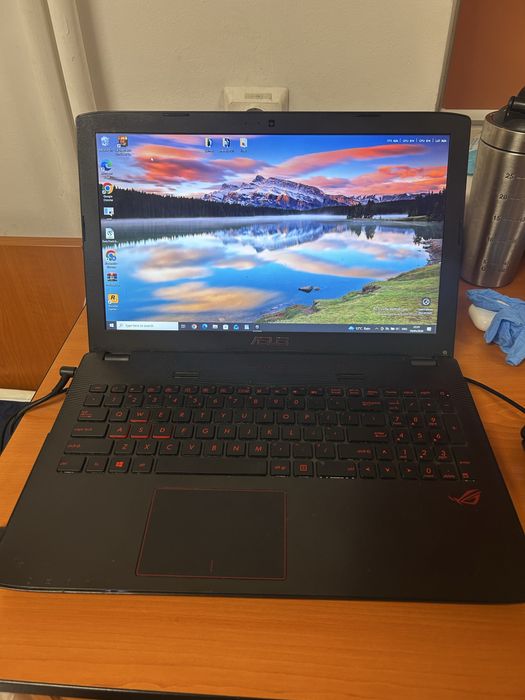 Laptop asus.