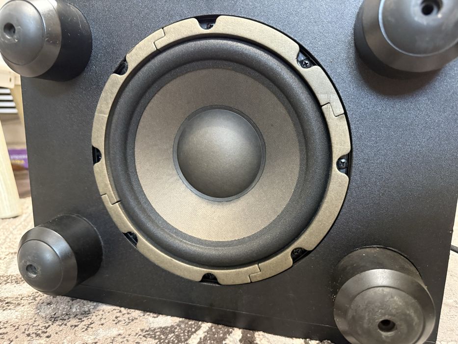 JBL SUB-200/230 Subwoofer 8” Активен