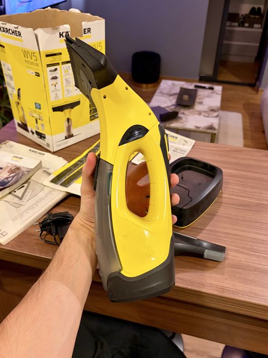 Aspirator geamuri Karcher WV5 Premium Non-Stop Cleaning Kit