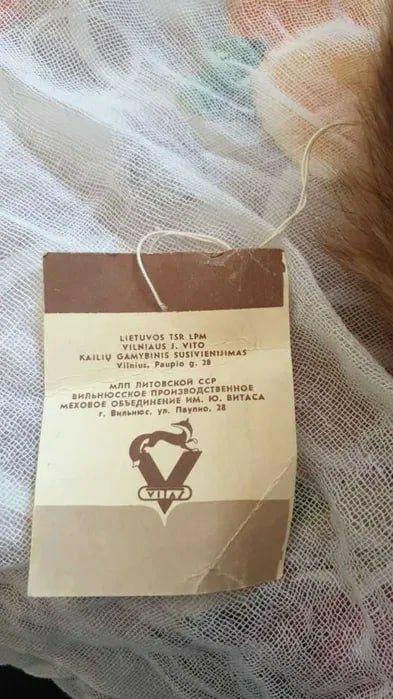 Шапка из песца и соболя. И шкурки соболя.