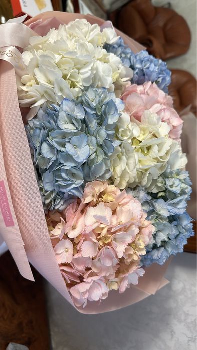 Букет свежых цветов