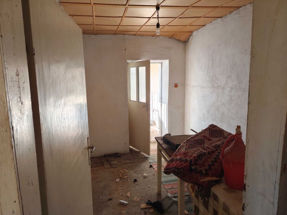 Продава се Къща в с. Блатец, Област Сливен - 372 кв.м за 175 €/кв.м - Снимка #11