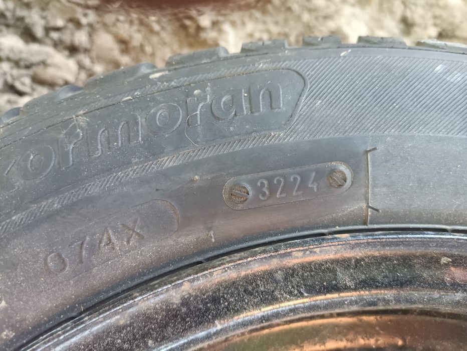 4бр.Гуми с джанти 175/65 R14 за Fiat Punto