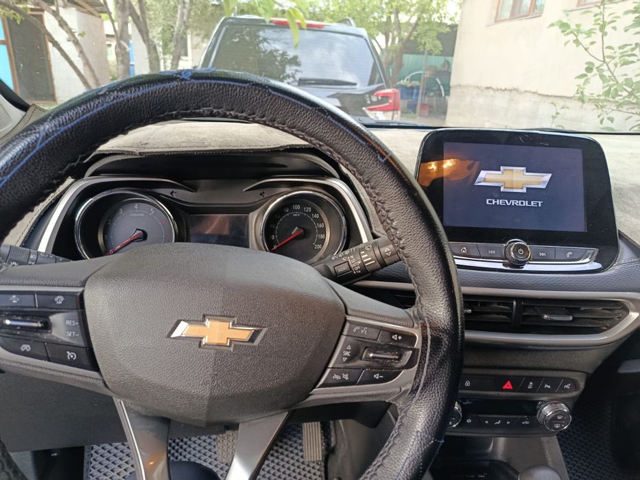 Автомобиль продам