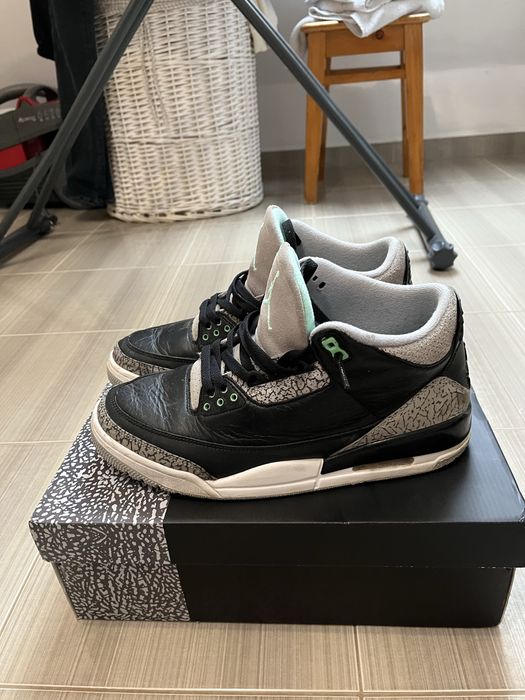 Jordan 3 green glow