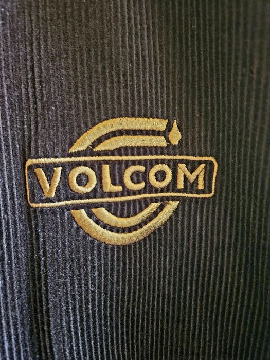 Volcom преходно яке размер М