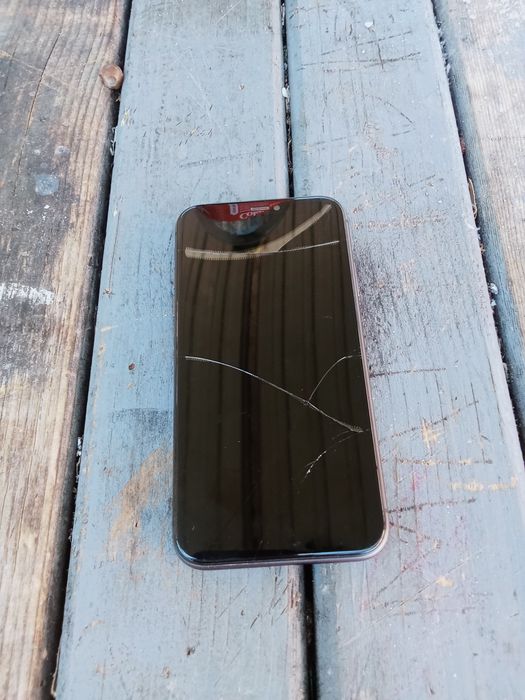 iPhone 11 sa unflat bateria