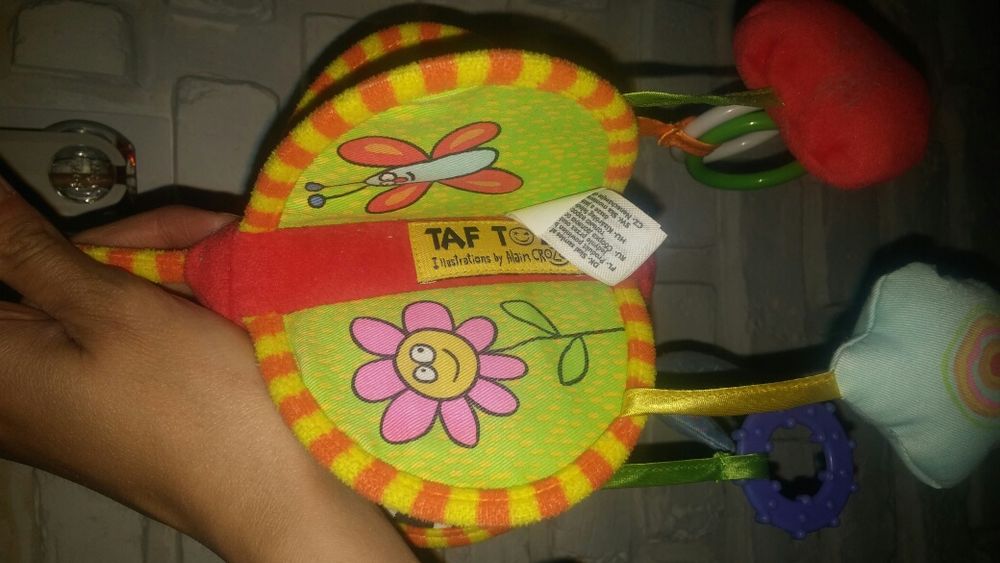 Oгледална играчка