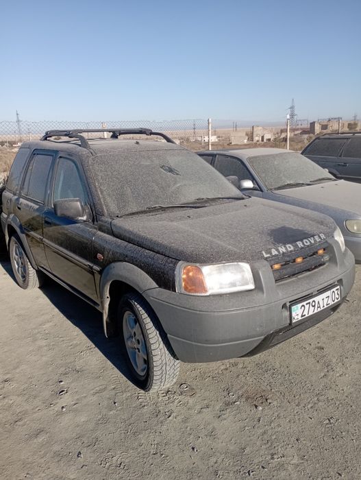 Продам машину Ланд Ровер фреландер