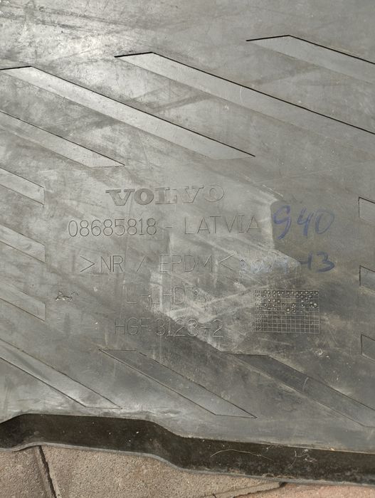 Volvo s40 полики комплект ворсовые 03-14