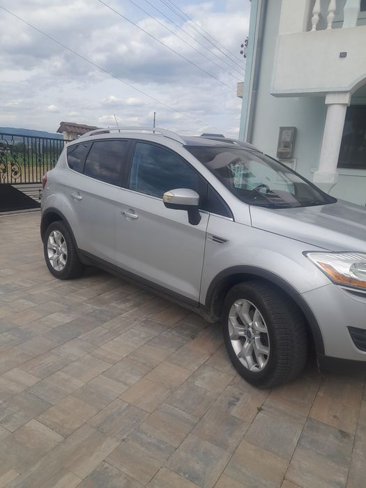 Vând Ford Kuga 2009