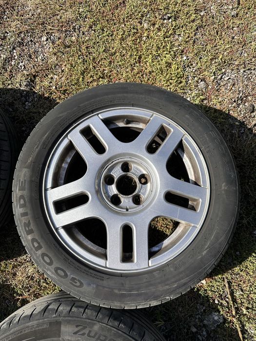 Продавам джанти с гуми в много добро састояние