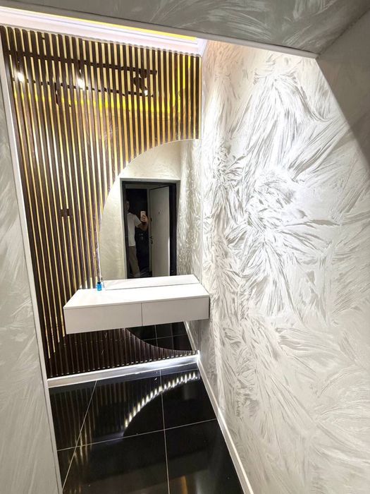 Сдается 1 х комнатная квартира на 4 этаже Крытый рынок 300$