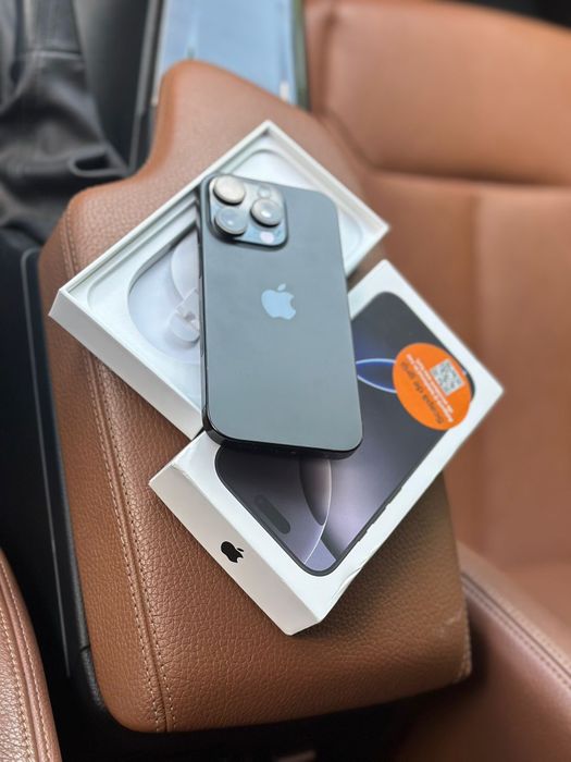 Iphone 16 pro baterie 90% ca nou
