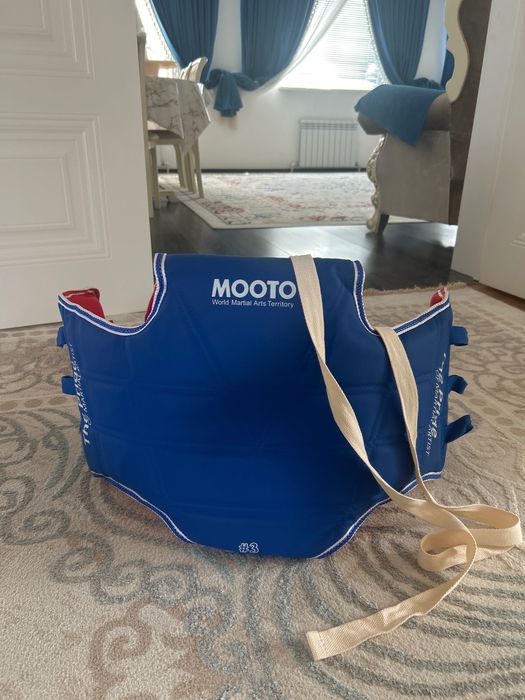 протектор MOOTO #3