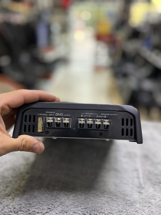 Kenwood 350w li usilitel sotiladi